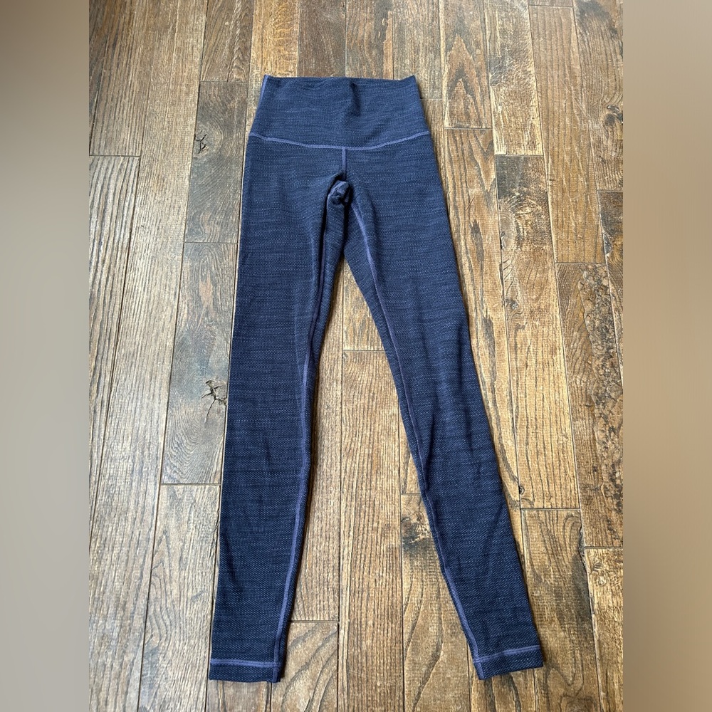 EUC Women’s Lululemon Leggings Sz 2